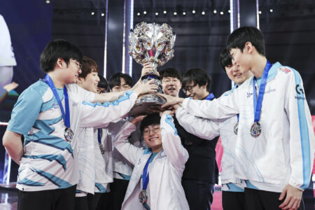 Worlds winners DAMWON Gaming, DWG KIA, Worlds 2020, Summoners Cup